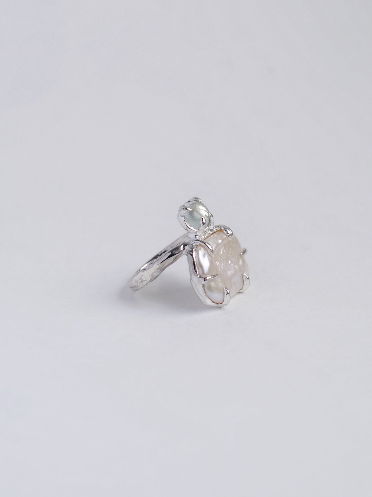 Ring "Pedestal"