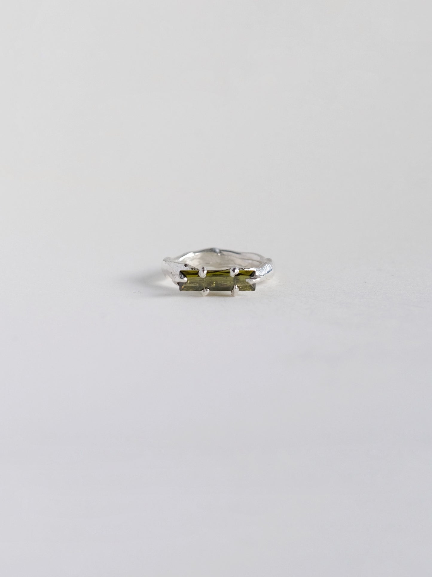 Ring "Nikoly!"