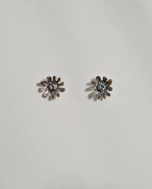 Earrings "The bee will sit"