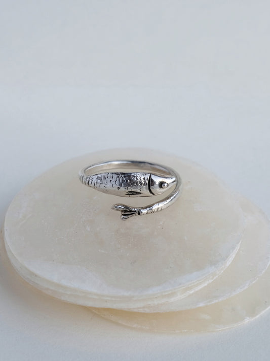 Handmade sterling silver fish ring Kilka - adjustable 925 herring ring