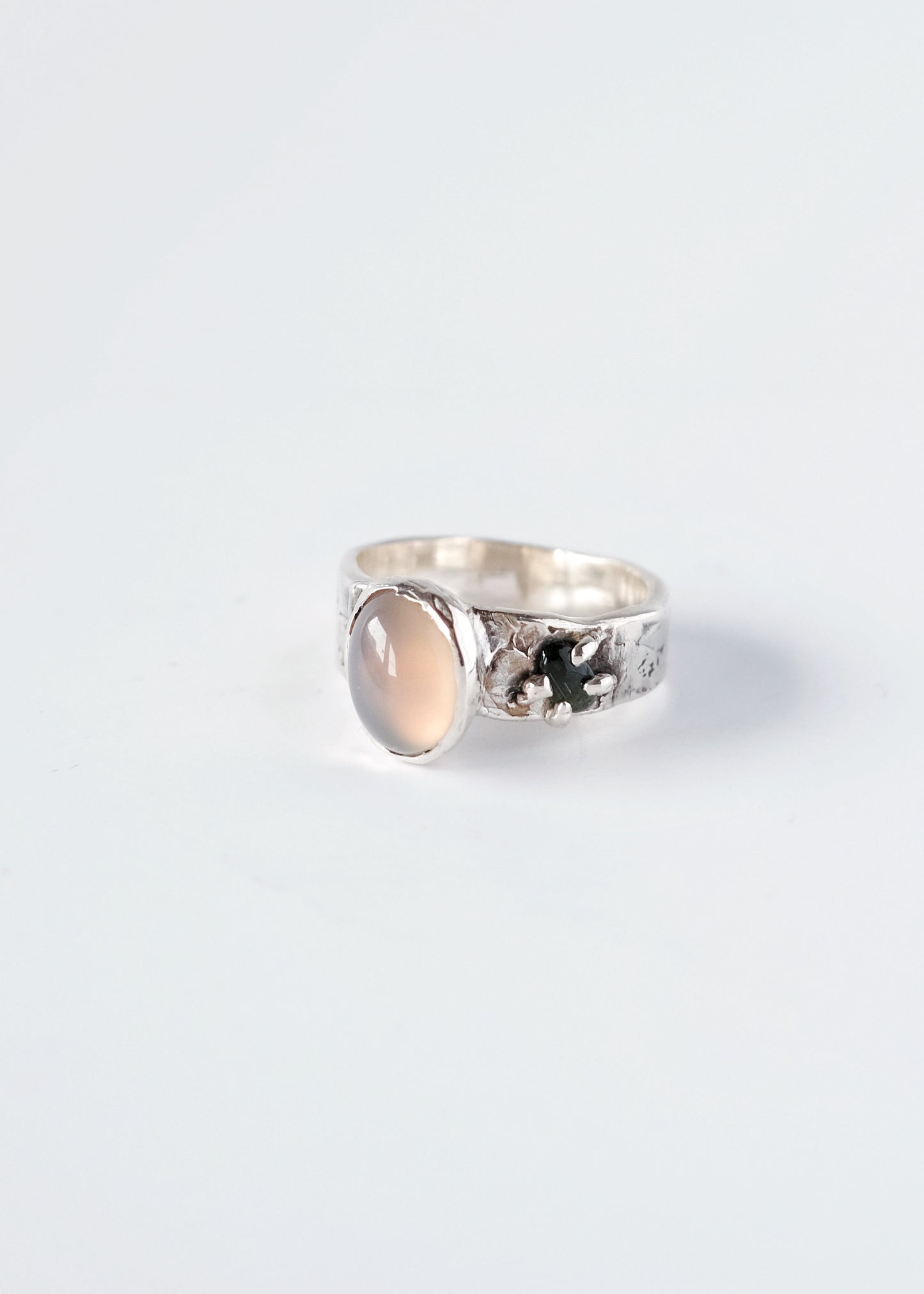 Ring with Chalcedony and Tourmaline